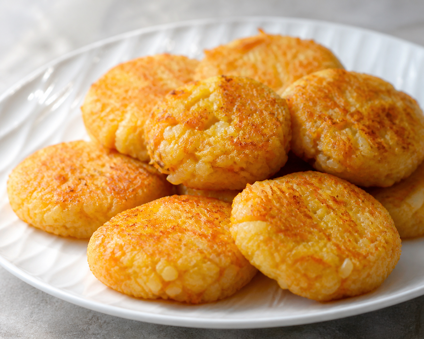 Lunetas Doradas de Arroz, Queso y Zanahoria